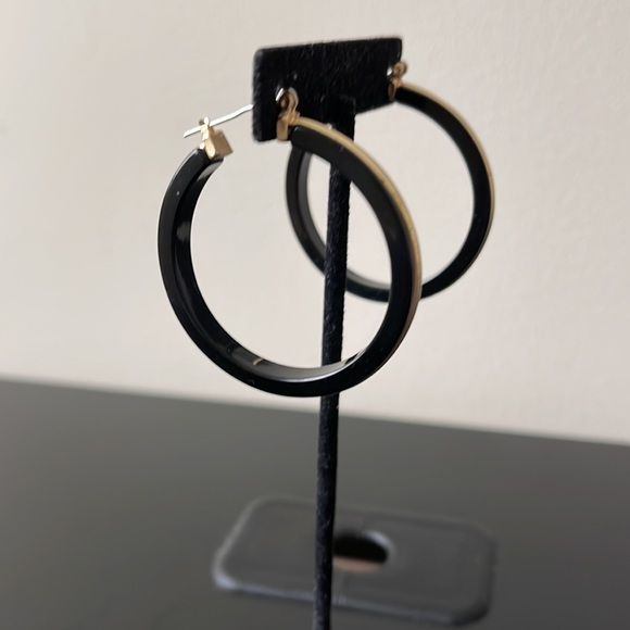 Area hoop earrings - Picture 2 of 7